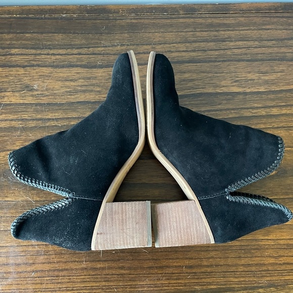 Frye & Co, women’s 10M, black suede slip on split opening block heel ankle boots - Picture 5 of 9